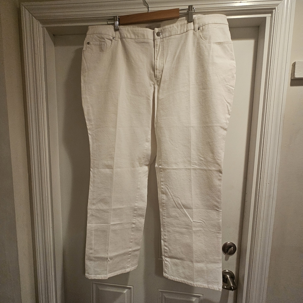 Never Worn, No Tags White Laura Ashley 22W Straight-Leg Jeans